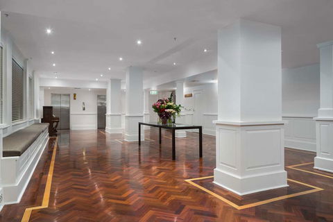 The Victoria Hotel Melbourne - Accommodation Gladstone 8