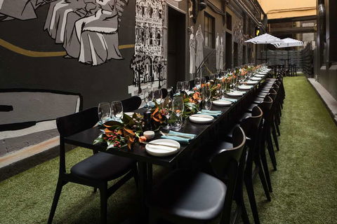 The Victoria Hotel Melbourne - Accommodation Gladstone 11
