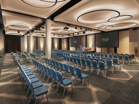 Sofitel Sydney Darling Harbour - Accommodation Gladstone 8