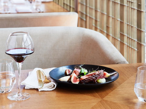 Sofitel Sydney Darling Harbour - Accommodation Gladstone 11