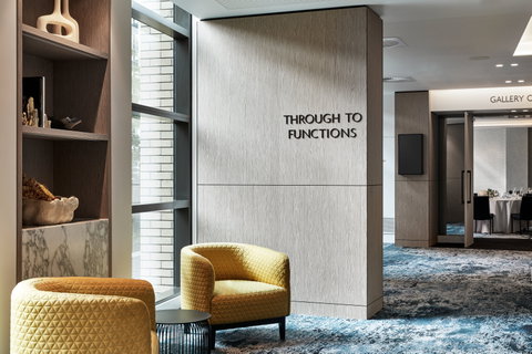 Crowne Plaza Sydney Darling Harbour - Accommodation Gladstone 8