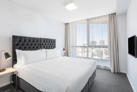 Meriton Suites Campbell Street - Accommodation Gladstone 13