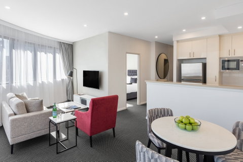 Meriton Suites Kent Street - Accommodation Gladstone 1