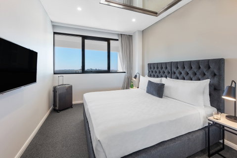 Meriton Suites Kent Street - Accommodation Gladstone 5