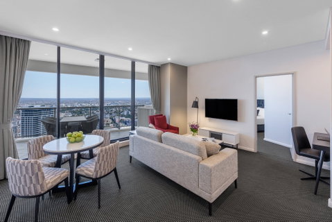 Meriton Suites Kent Street - Accommodation Gladstone 9