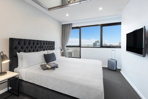 Meriton Suites Kent Street - Accommodation Gladstone 11