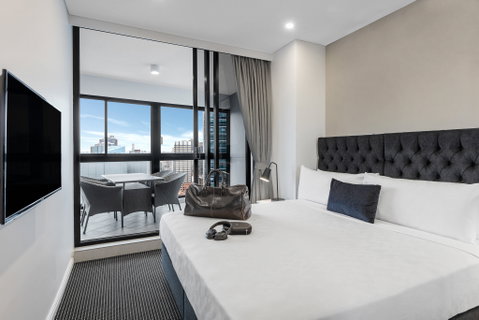 Meriton Suites Kent Street - Accommodation Gladstone 12