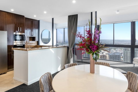 Meriton Suites Kent Street - Accommodation Gladstone 14