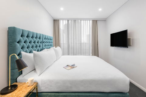 Meriton Suites Pitt Street - Accommodation Gladstone 9