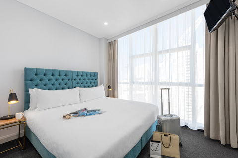 Meriton Suites Pitt Street - Accommodation Gladstone 16