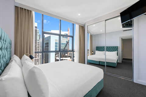 Meriton Suites Pitt Street - Accommodation Gladstone 17
