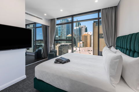 Meriton Suites Sussex Street, Sydney - Accommodation Gladstone 0
