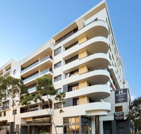Meriton Suites Waterloo - Accommodation Gladstone