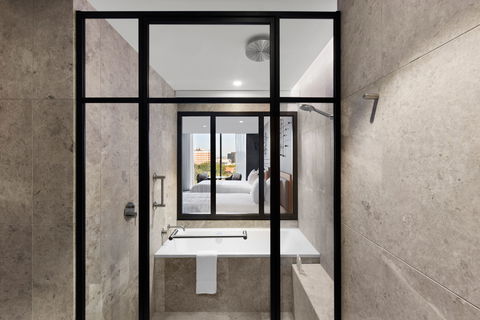 Le Meridien Melbourne - Accommodation Gladstone 5