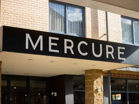 Mercure Sydney Manly Warringah - Accommodation Gladstone 1