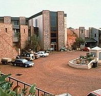 Desert Cave Hotel - Accommodation Gladstone