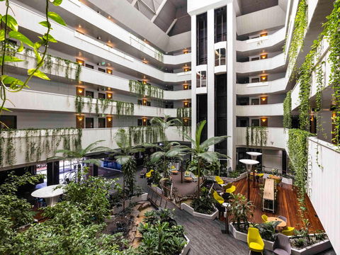Novotel Darwin Atrium - Accommodation Gladstone 0