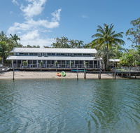 Caribbean Noosa - Accommodation Gladstone