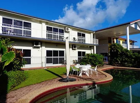 Barrier Reef Motel - Accommodation Gladstone 0