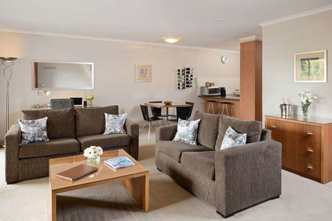 Ringwood Royale Apartment Hotel - Accommodation Gladstone 2