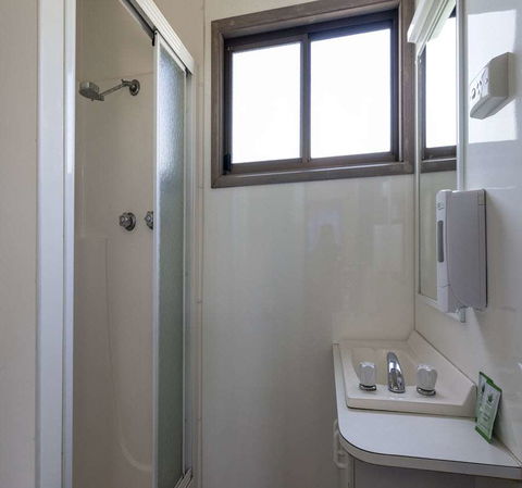 BIG4 Albury Tourist Park - Accommodation Gladstone 1