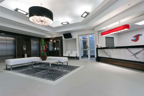 Jephson Hotel - Accommodation Gladstone 2