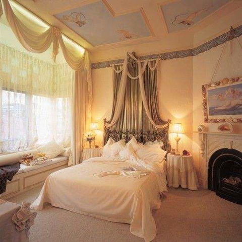 Alice's Cottages - Accommodation Gladstone 2
