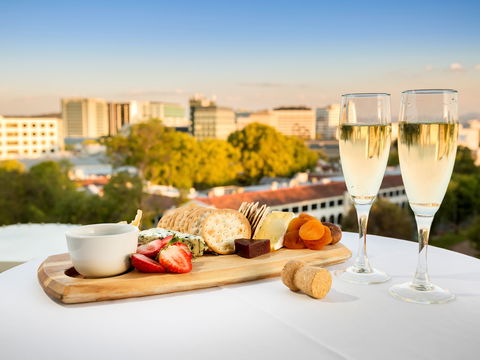 Novotel Canberra - Accommodation Gladstone 2