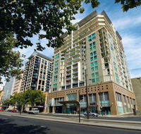 Oaks Embassy - Accommodation Gladstone