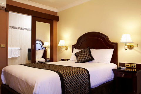 Albury Georgian - Accommodation Gladstone 2