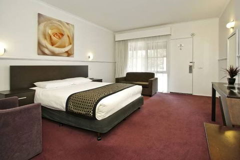 Rowville International Hotel - Accommodation Gladstone 2