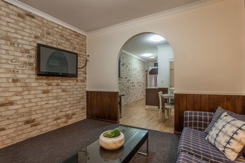 Highlander Motor Inn - Accommodation Gladstone 1
