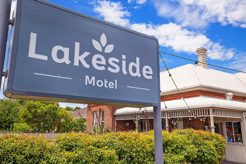 Hamilton Lakeside Motel - Accommodation Gladstone 2