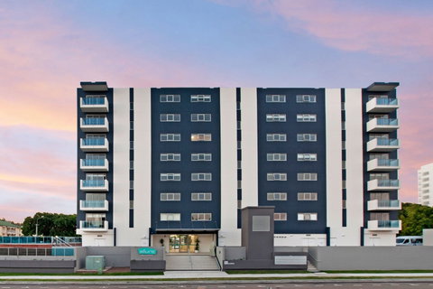Allure Hotel and Apartments - Accommodation Gladstone 0