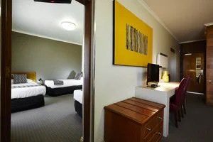 Sovereign Park Motor Inn - Accommodation Gladstone 2