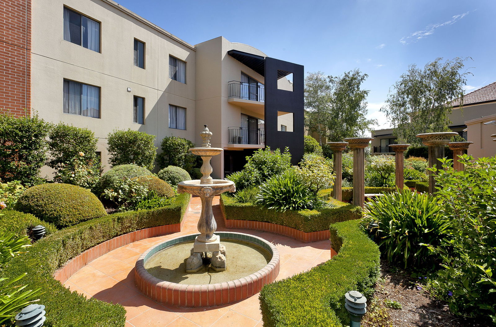 Kingston ACT Accommodation Gladstone