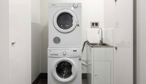 Knightsbridge Canberra - Accommodation Gladstone 4