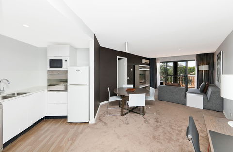 Astra Apartments The Griffin - Accommodation Gladstone 7