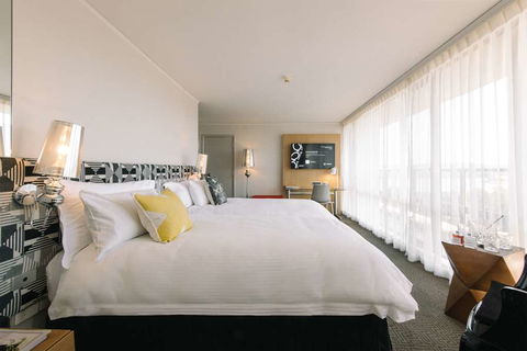 QT Canberra - Accommodation Gladstone 6
