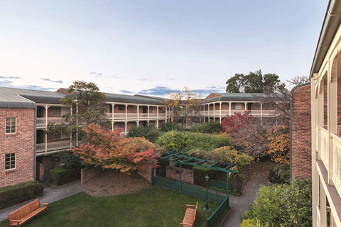 Adina Serviced Apts Canberra Kingston - Accommodation Gladstone 3