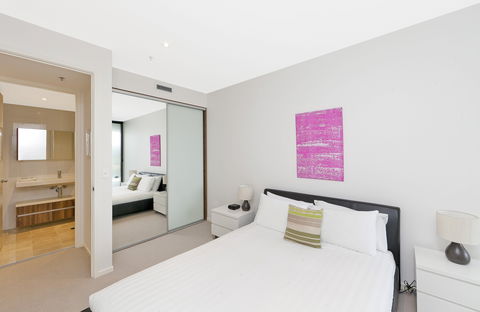 Astra Canberra Manhattan - Accommodation Gladstone 4