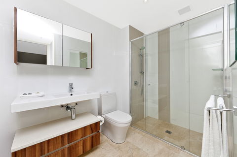 Astra Canberra Manhattan - Accommodation Gladstone 5