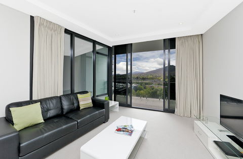Astra Canberra Manhattan - Accommodation Gladstone 6