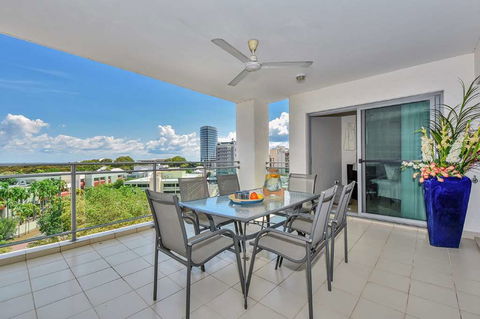 Argus Apartments Darwin - Accommodation Gladstone 14