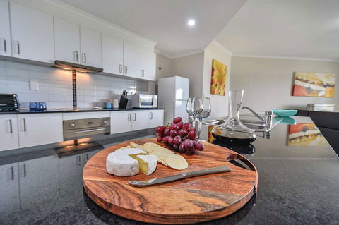 Argus Apartments Darwin - Accommodation Gladstone 15