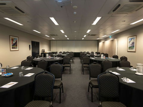 Novotel Darwin Airport Hotel - Accommodation Gladstone 5
