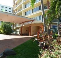 Cullen Bay Resorts - Accommodation Gladstone