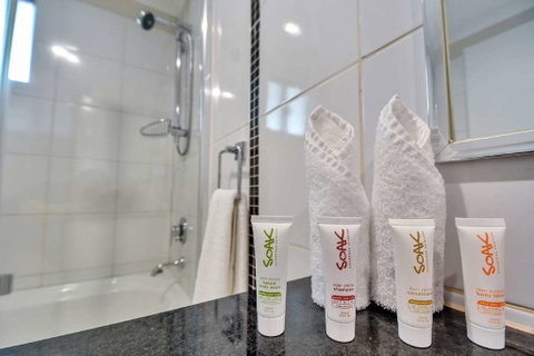 Argus Apartments Darwin - Accommodation Gladstone 8