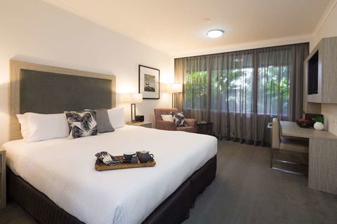 H On Smith Hotel - Accommodation Gladstone 4