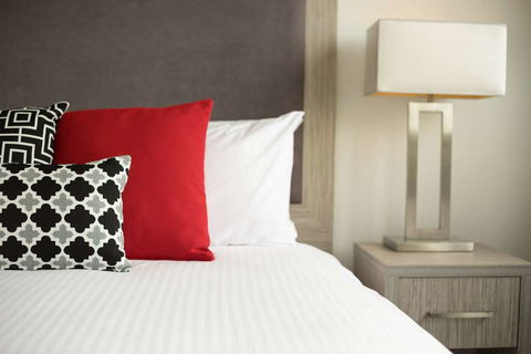 H On Smith Hotel - Accommodation Gladstone 5